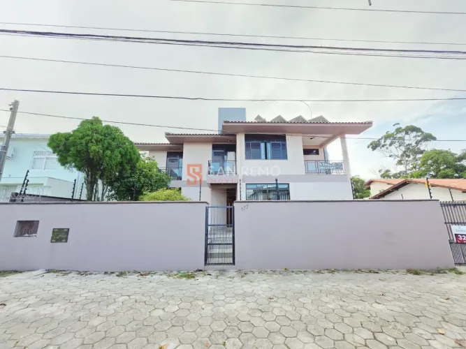 Jardim Atlântico | Casa 5 quartos, sendo 1 suite