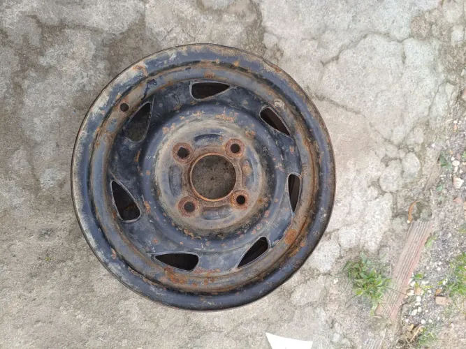 Roda Ford 4 furos