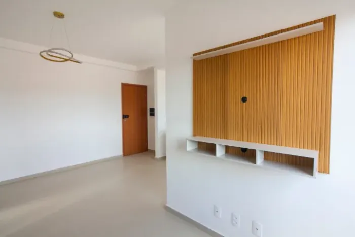 Apartamento Jardim Holanda com Suíte e Sacada - Topazio Residence