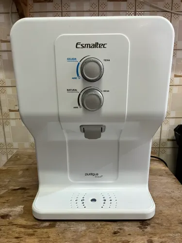 Purificador gelágua de água ESMALTEC