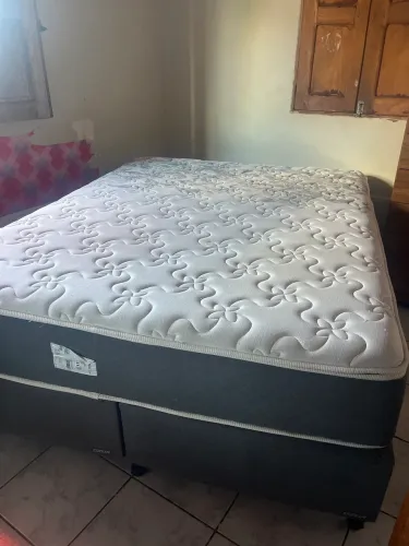 Cama queen