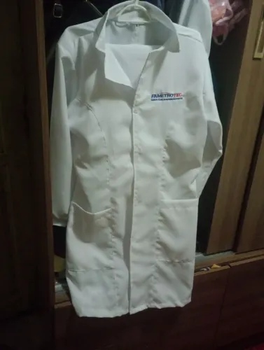 Vendo esse jaleco novo M conjunto 