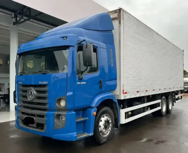 Vw 24250 6x2 Ano 2011 Baú