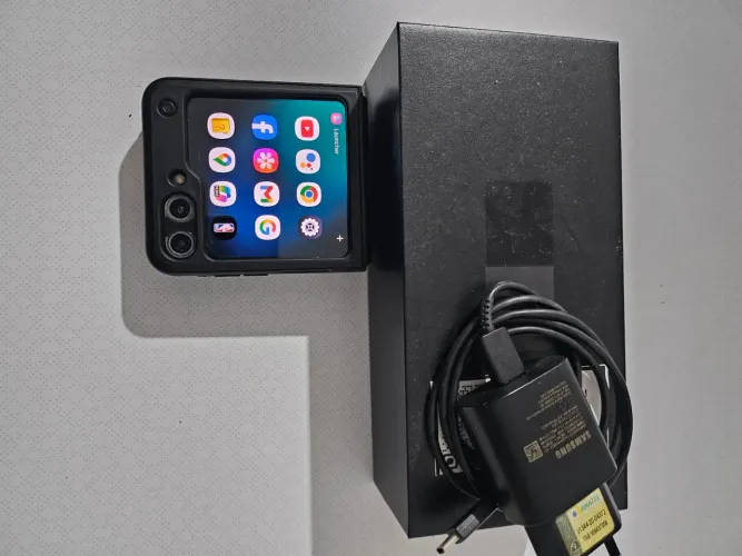 Z FLIP 5 512GB SUPER NOVO 