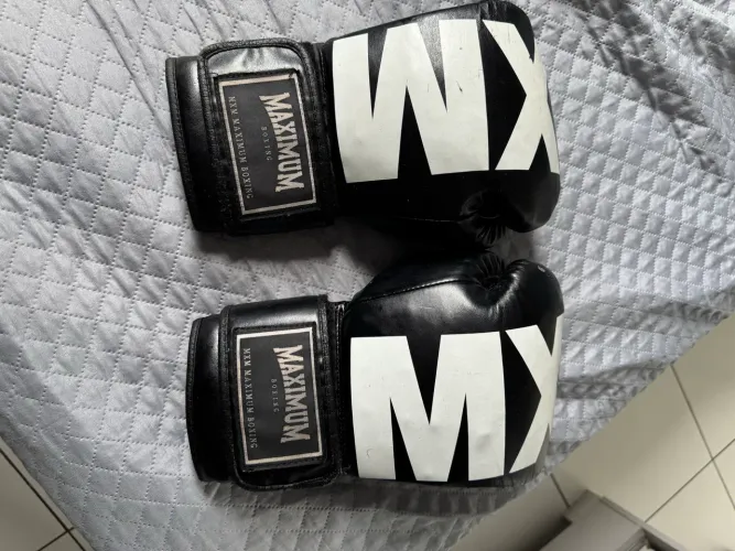 Luva para muay Thai e boxe 12oz 