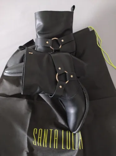 Bota Santa Lolla