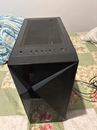 Gabinete Gamer Usado