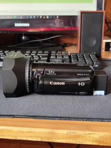 Filmadora Canon vixia HF r70 faça uma oferta