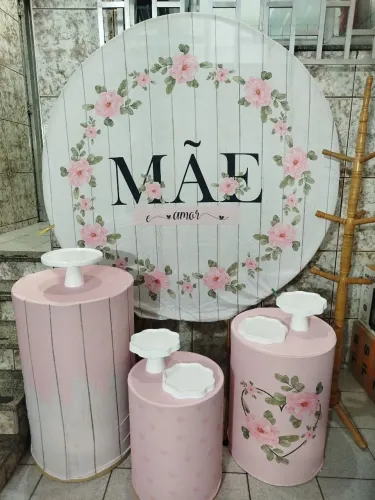 Pegue e Monte Mini Table R$ 150,00