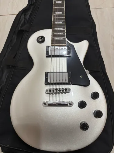 Guitarra Strinberg