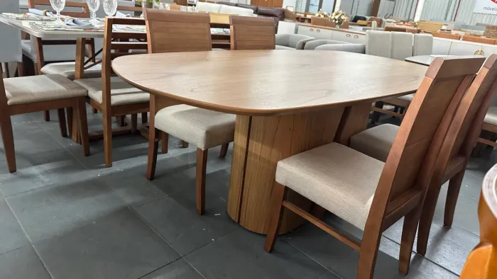 Mesa nova de madeira 