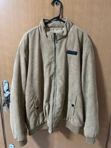 Jaqueta Bomber de Veludo