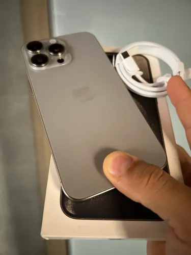 iphone 15 Pro Max 256 Titanium