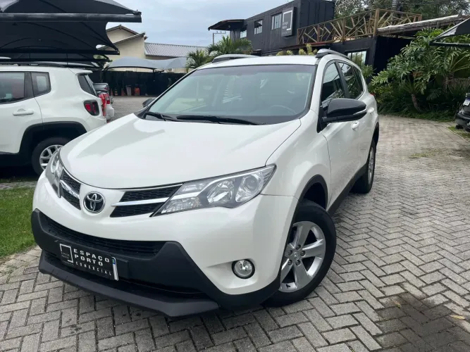 Toyota RAV4 2.0 4X4 16V Aut. 2014