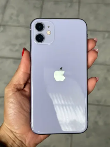 iPhone 11 - 64GB