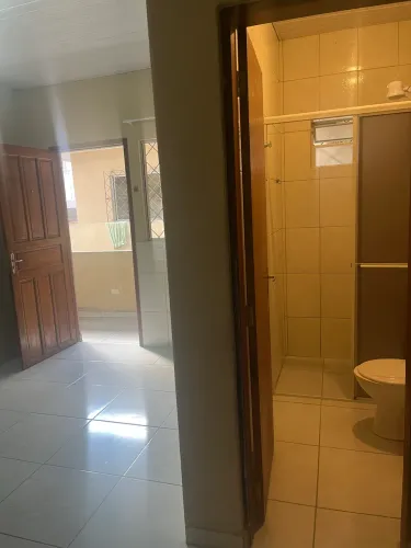 Alugo kitnet na Praia Comprida, São José, SC. Valor $950,00, tel *.