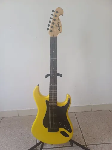Guitarra Memphis by Tagima MG-32