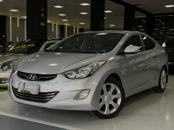 Hyundai Elantra GLS 1.8 16V Aut. 2012