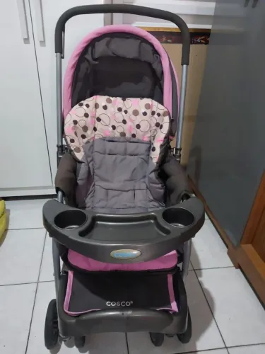 Carrinho de Bebê. Seminovo, em ótimas condições!!