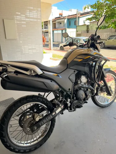 Lander 250 baixo km
