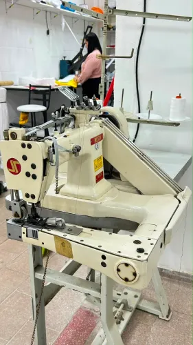 Vendo máquinas de costuras industriais