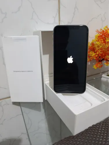 iPhone XR novo
