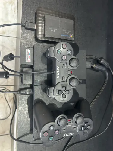 PlayStation 2 com dois controles leitor 100%
