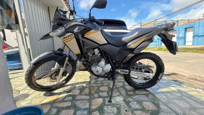 Honda XRE 300 Adventure 2023 | Único Dono | Menos de 4.000 km