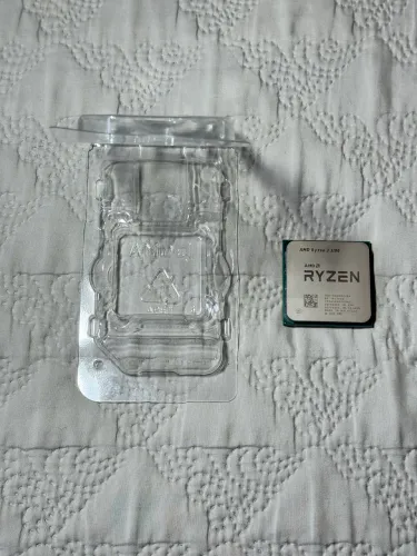 Processador AMD Rizen 3 3100 + Cooler AMD (brinde)