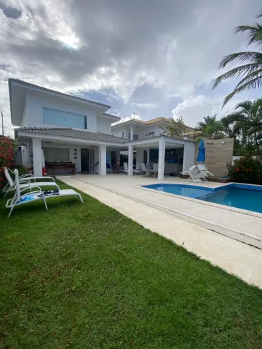 Casa em condomínio fechado em vilas do atlântico com 4 quartos Priscila Dutra