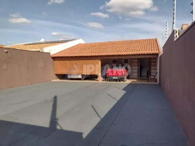 Casa Padrão para Alugar no Residencial Cambuy em Araraquara