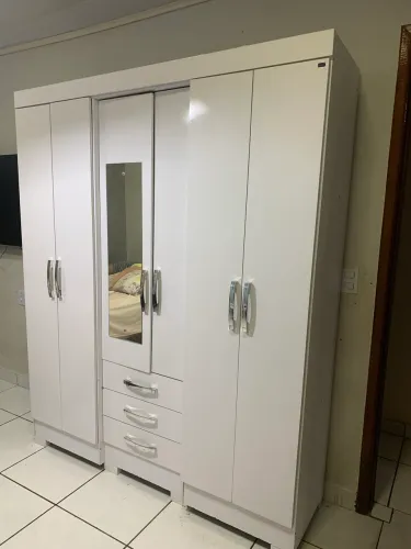 GUARDA ROUPA MDF 6 PORTAS E 3 GAVETAS