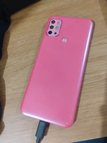 4 Celulares com telas quebradas