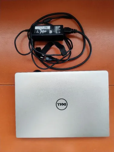 Notebook Dell Inspiron 7472 (16g ram) +SSD ou troco por iPhone 13