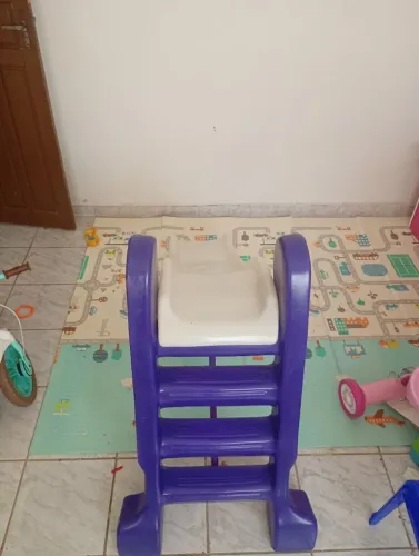 Escorregador infantil 