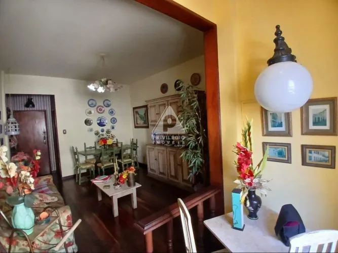Apartamento de 3 quartos, uma suíte, sala ampla, 3 banheiros, portaria 24h e vaga na escri
