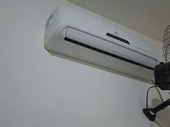 Vendo ar condicionado de 12 mil BTUs