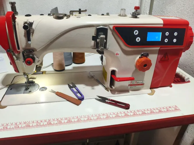 Máquina reta industrial direct drive Sun special
