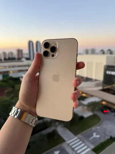 iPhone 12 ProMax Gold 256Gb em ótimo estado!