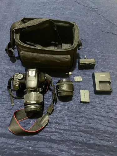 Camera canon t3 completa muito nova