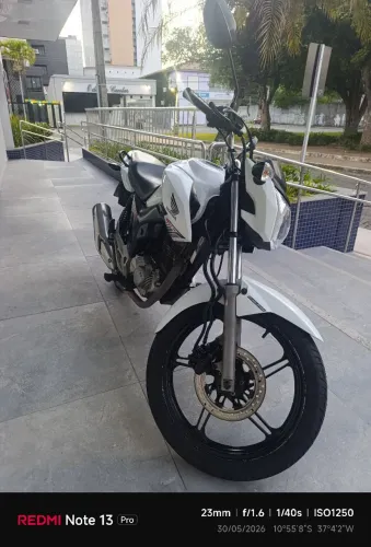 Moto toda boa