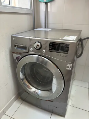 Lava e seca LG
