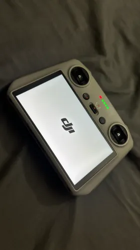 CONTROLE DJI RC COM TELA