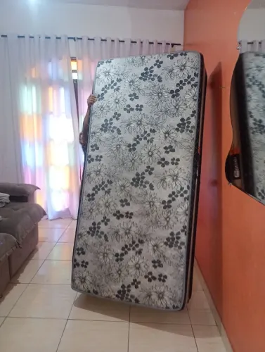 Cama a venda