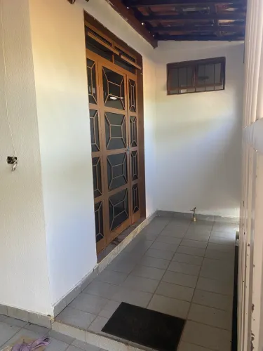 Alugo casa Tibery