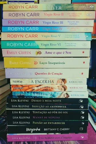 Livros Romance kit com 24