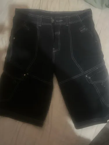 bermuda cargo jeans,preta. Nova, nunca usada.