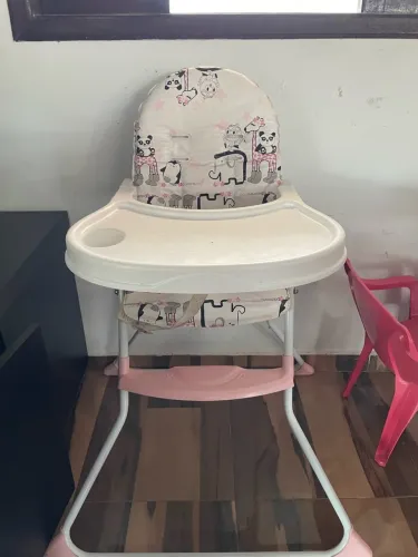 Cadeirinha de alimentação