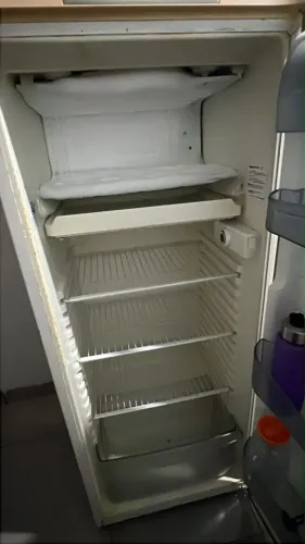 Vende-se geladeira