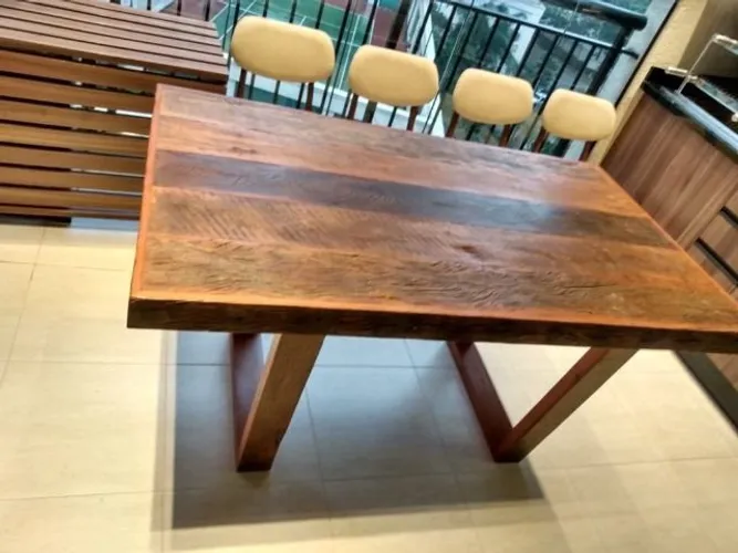 Mesa Demolição Pés Trapézios